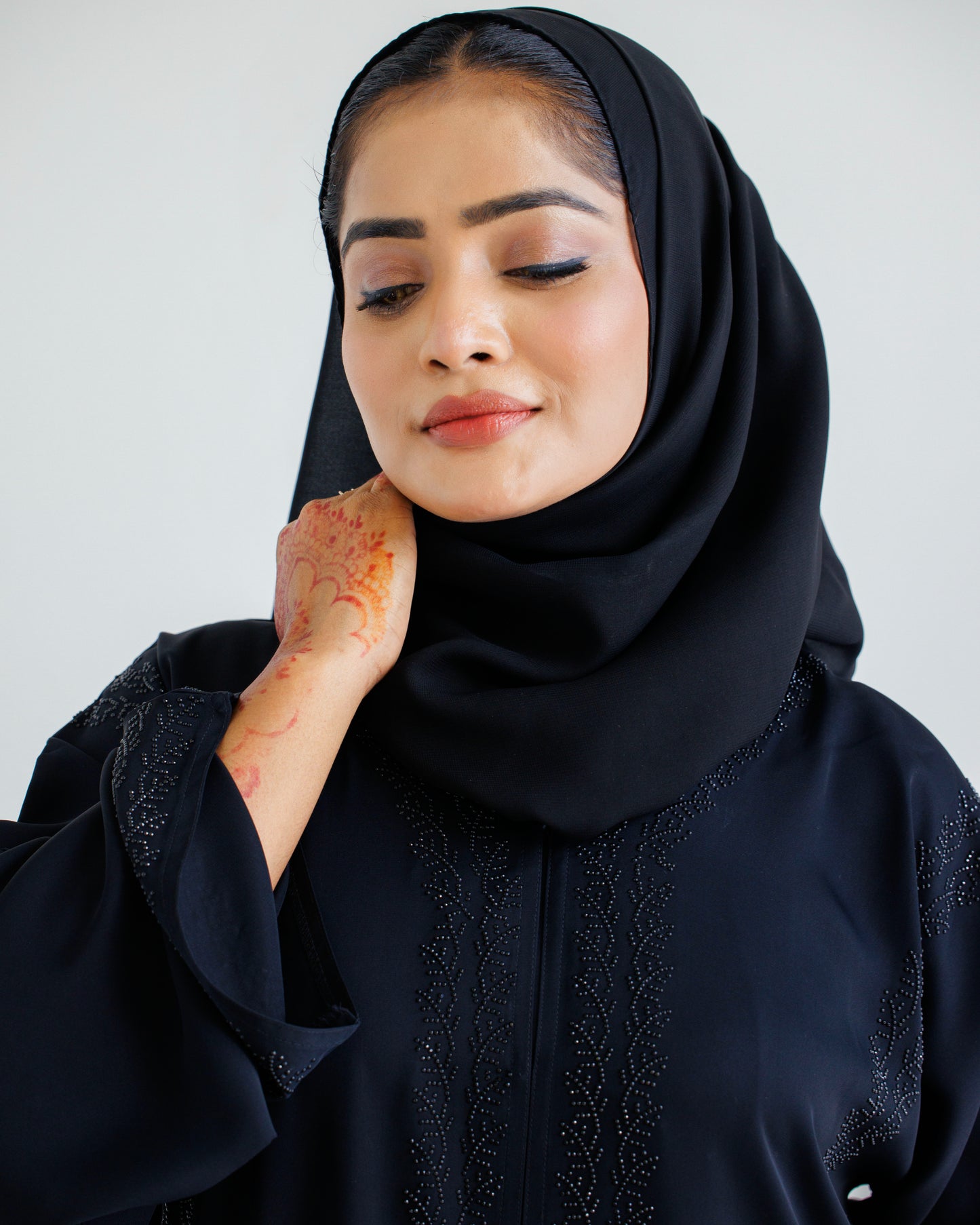 Blackstone Charm Abaya