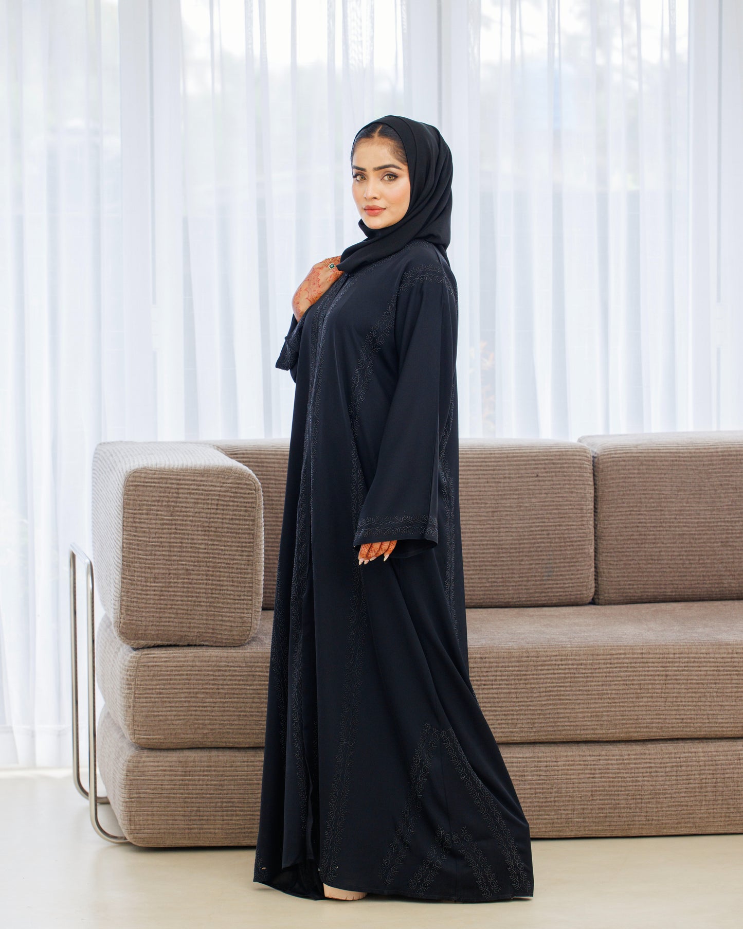 Blackstone Charm Abaya