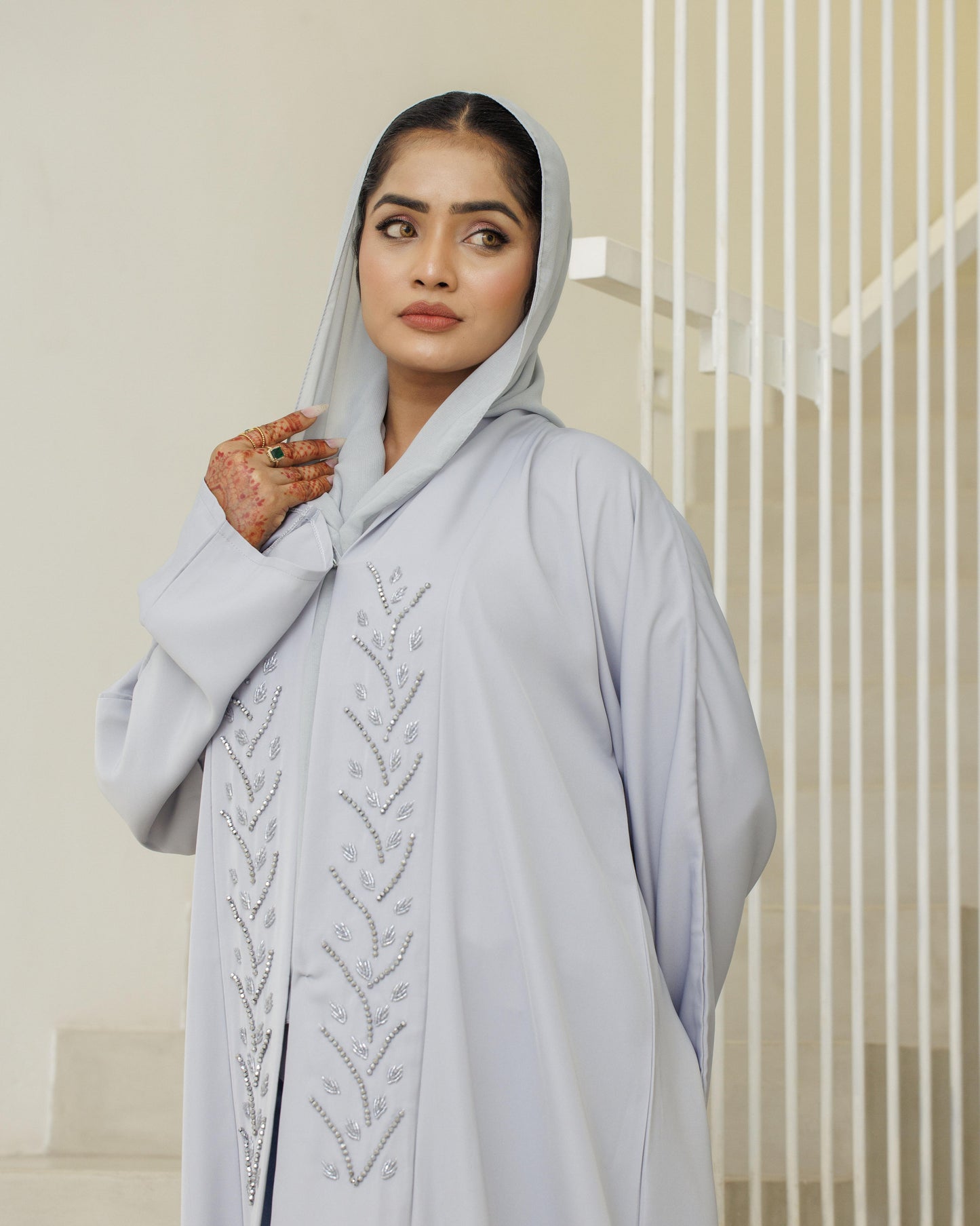 Dreamy Crystal Dew Abaya