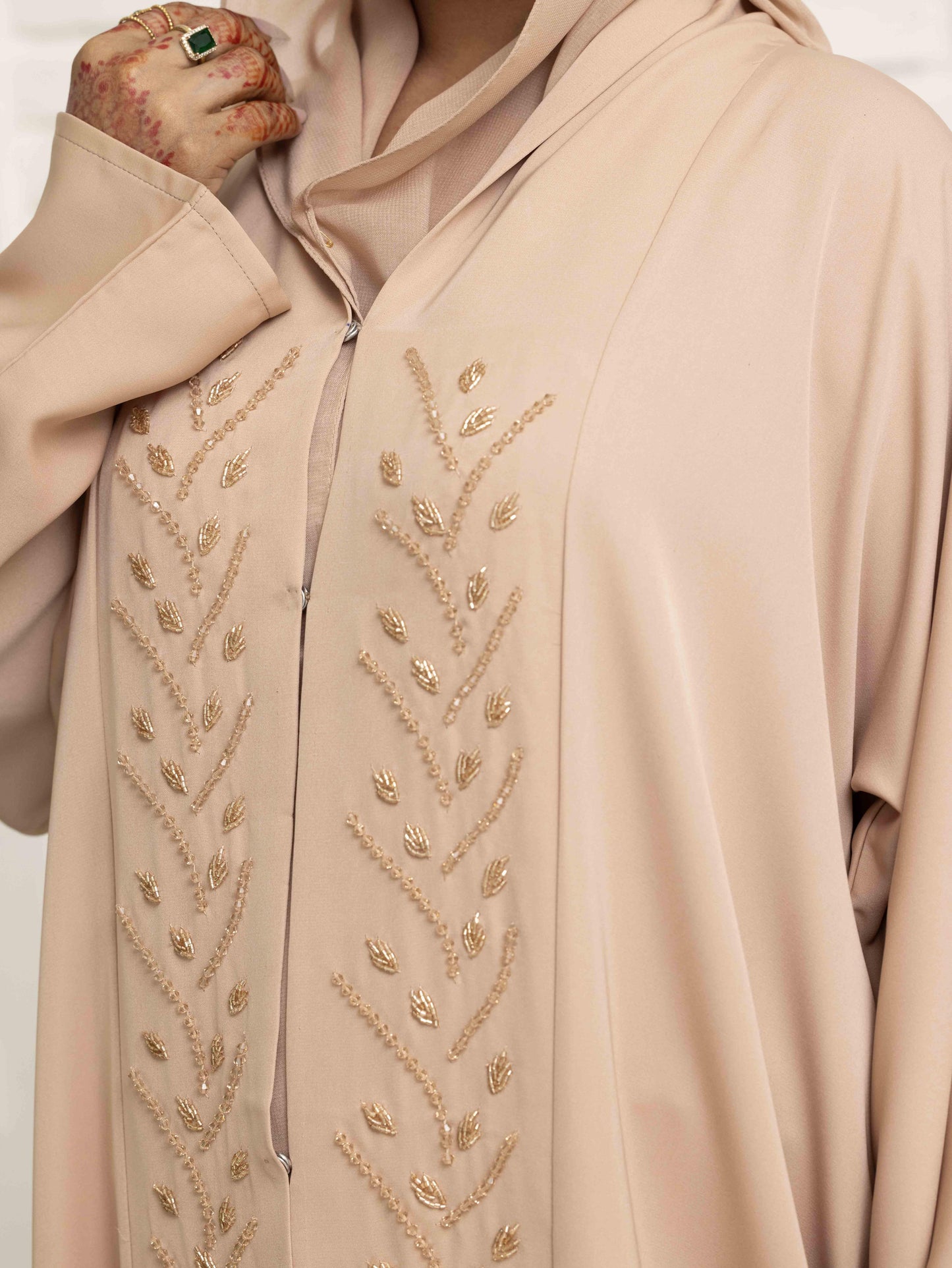 Dreamy Honey Glow Abaya
