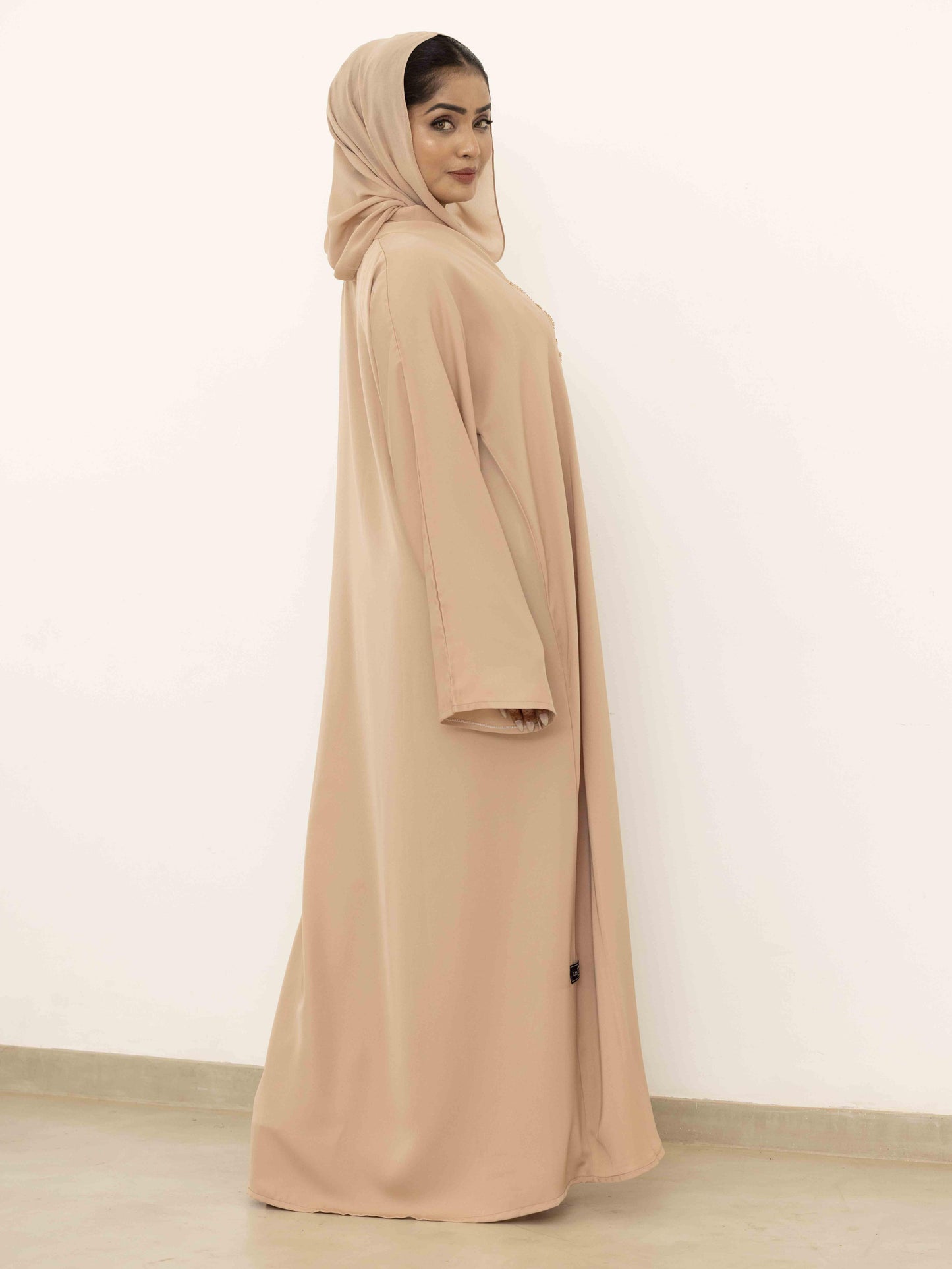 Dreamy Honey Glow Abaya