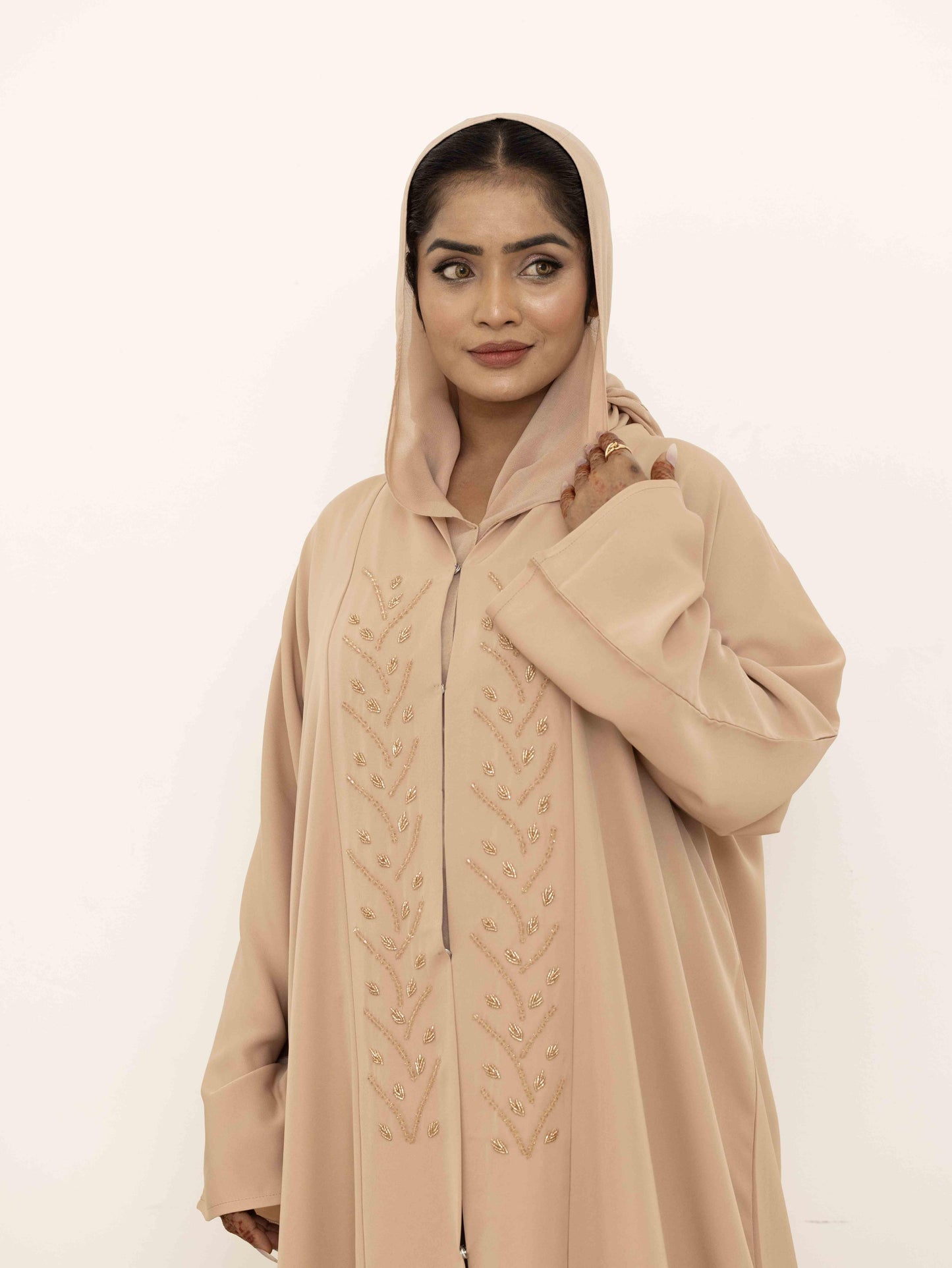 Dreamy Honey Glow Abaya