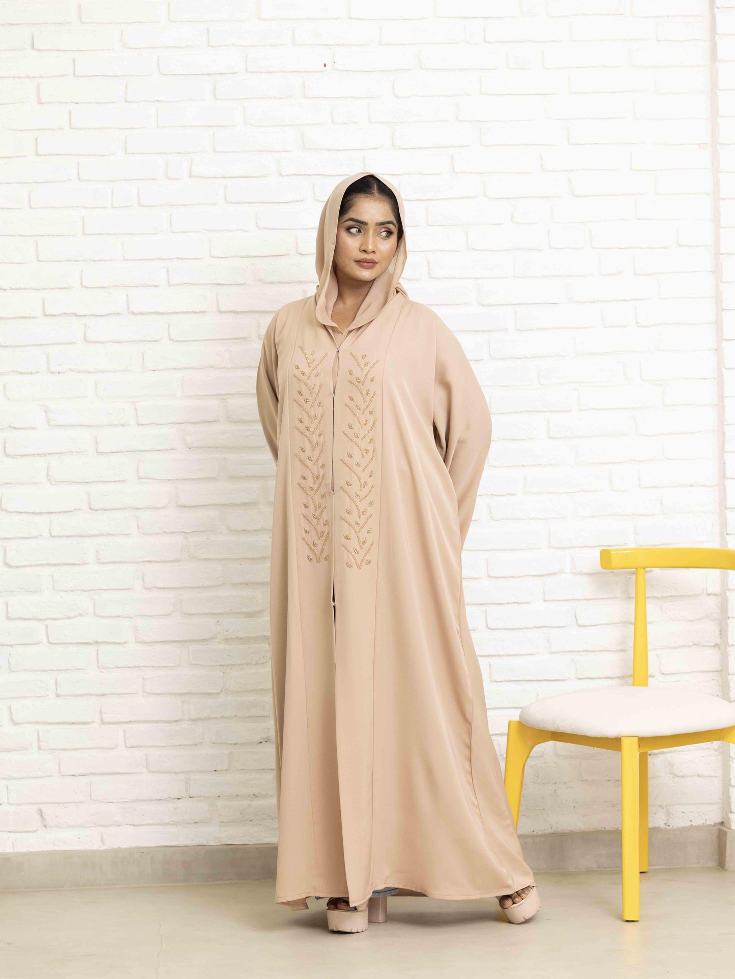 Dreamy Honey Glow Abaya