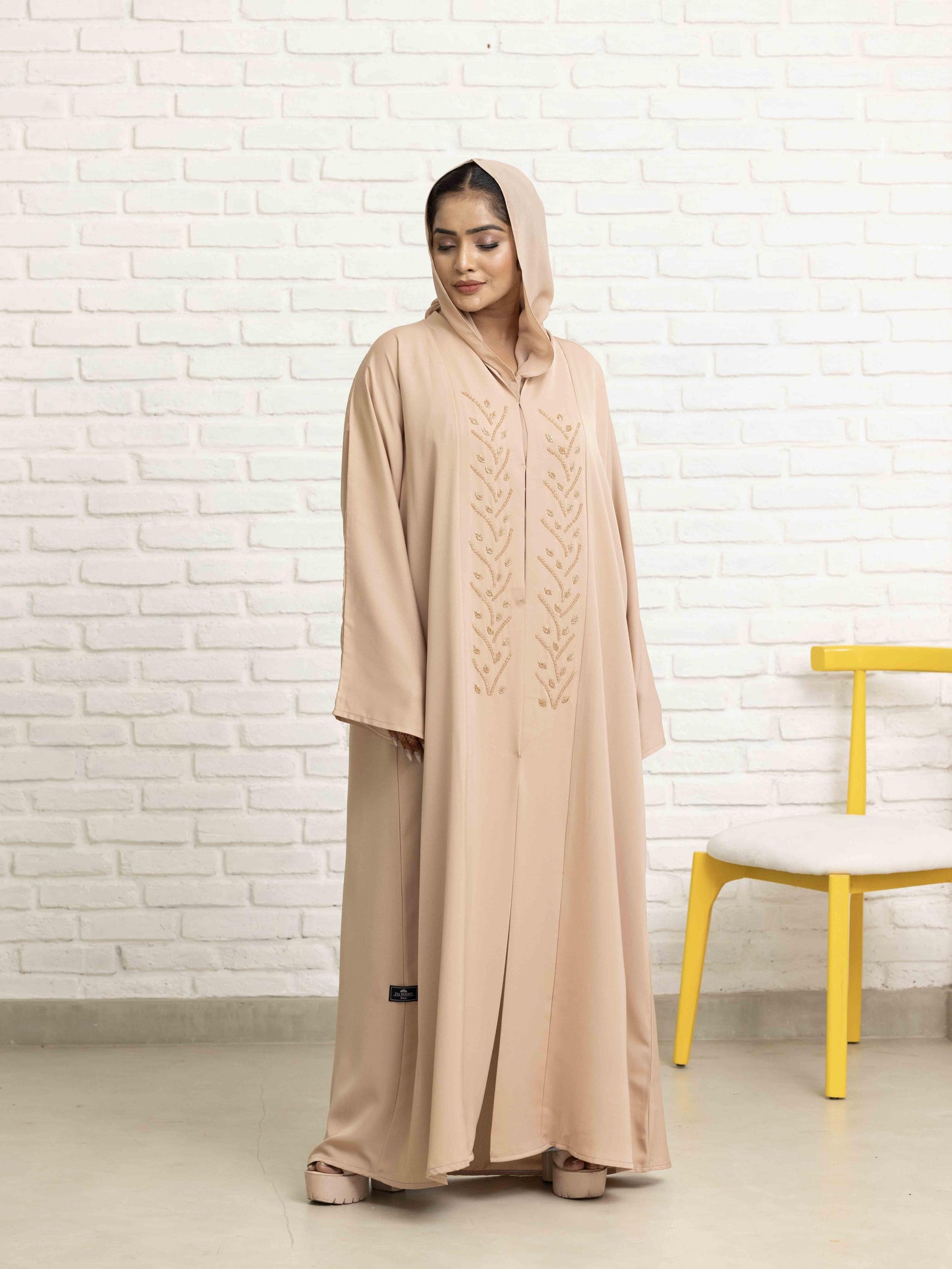 Dreamy Honey Glow Abaya