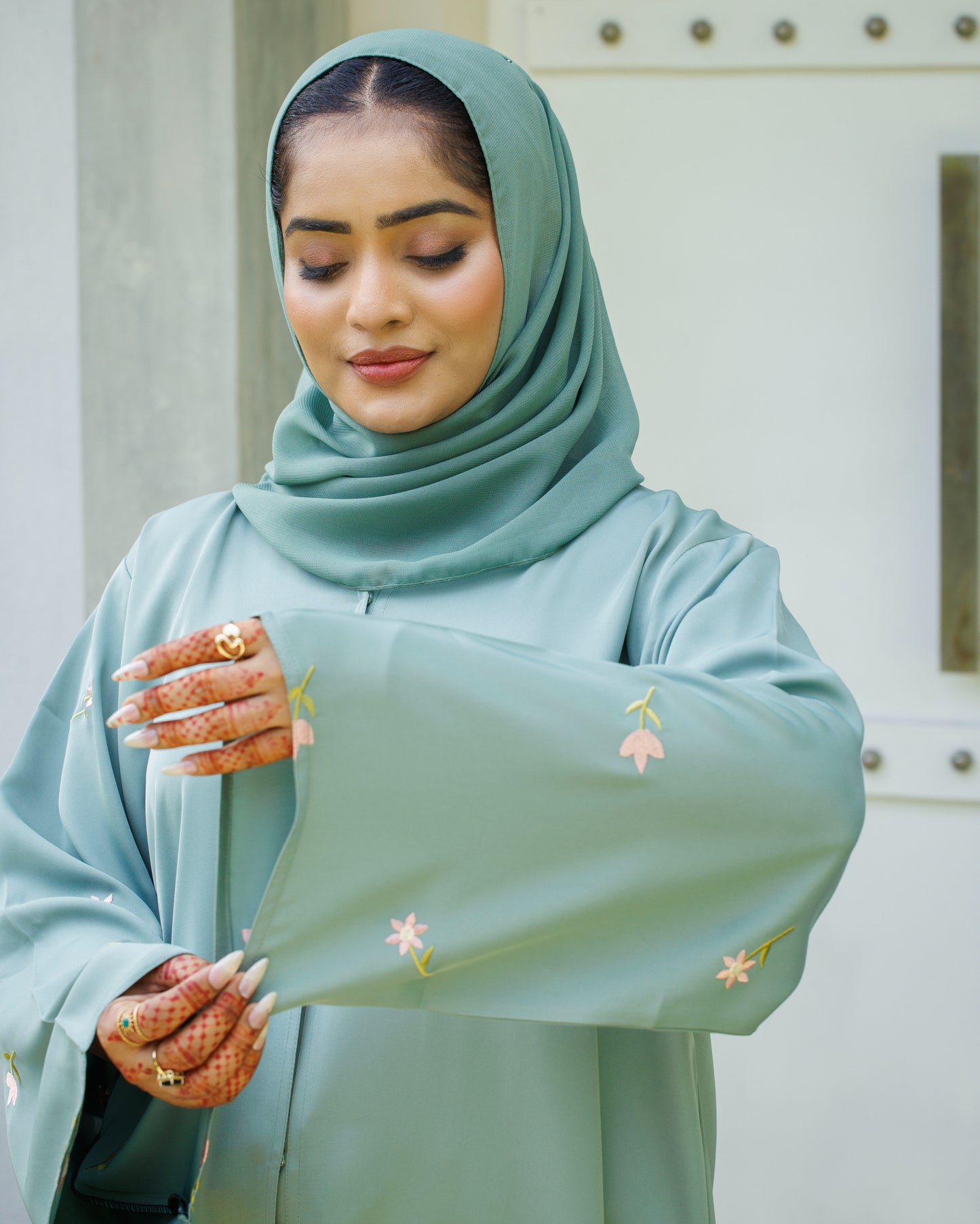 Elysian Mint Blossom Abaya