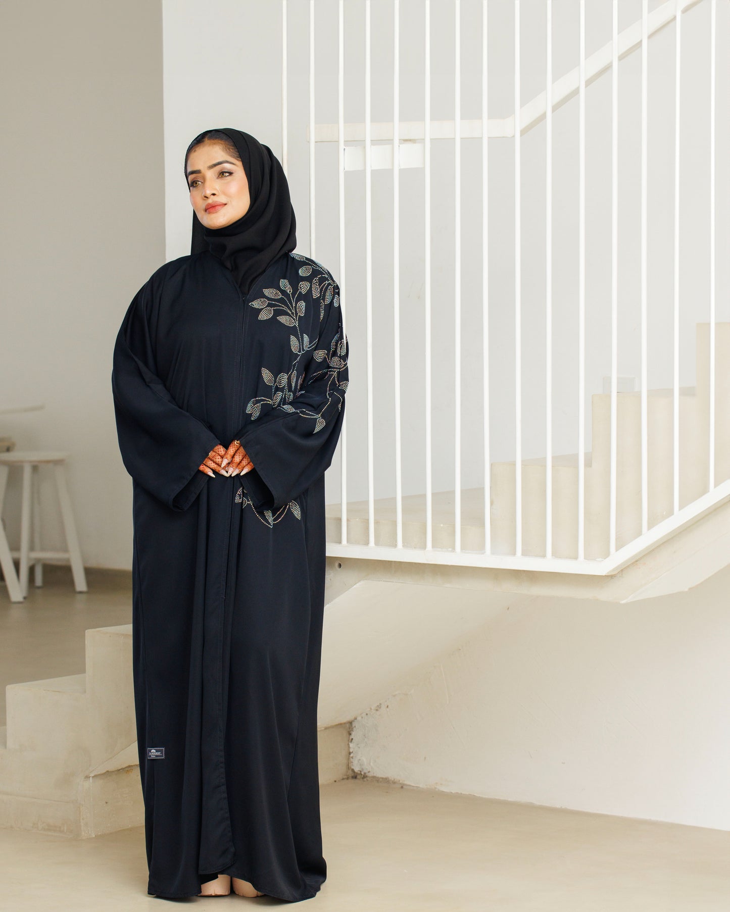Ivy Glow Black Abaya