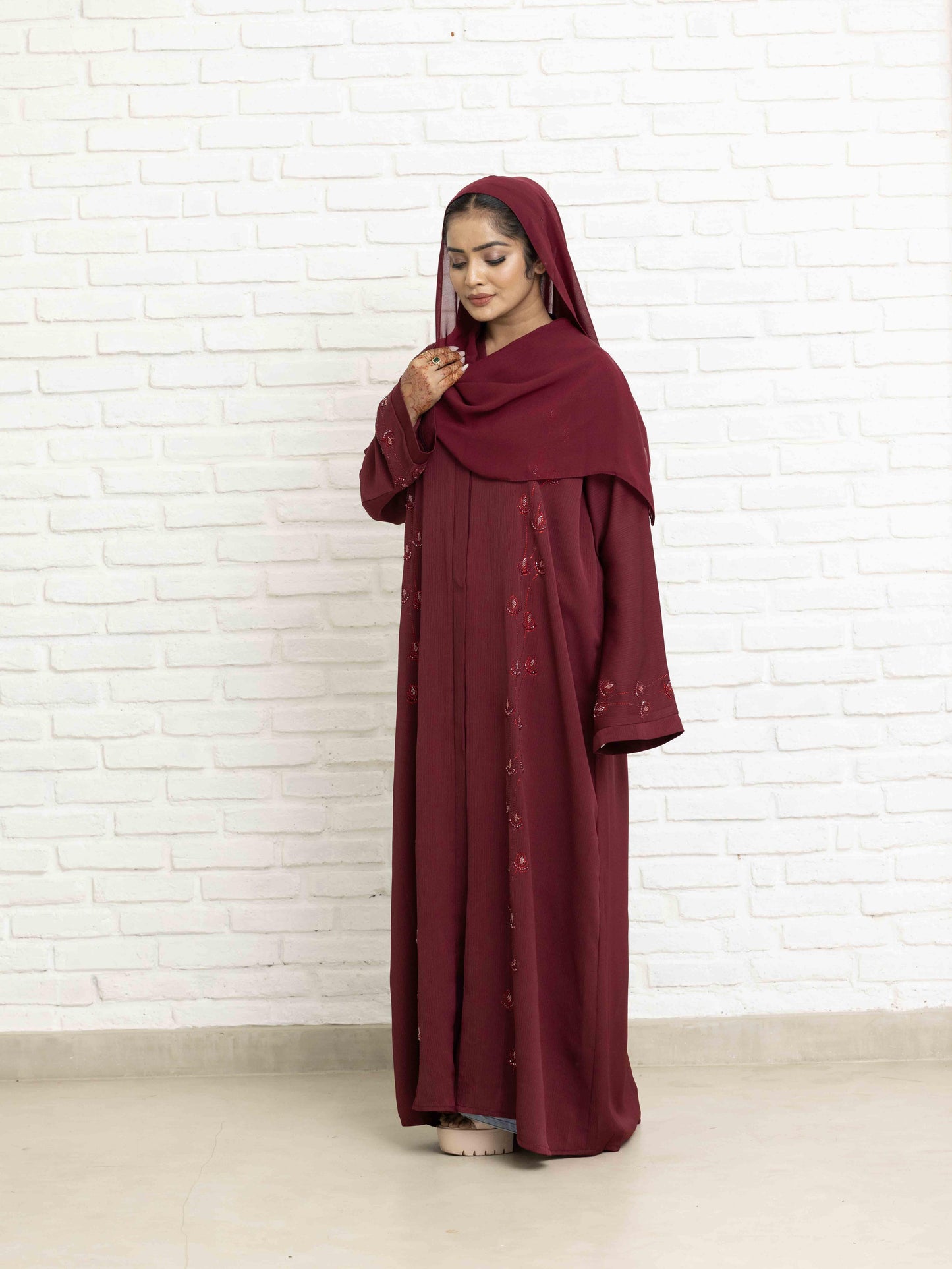 Lavish Maroon Abaya