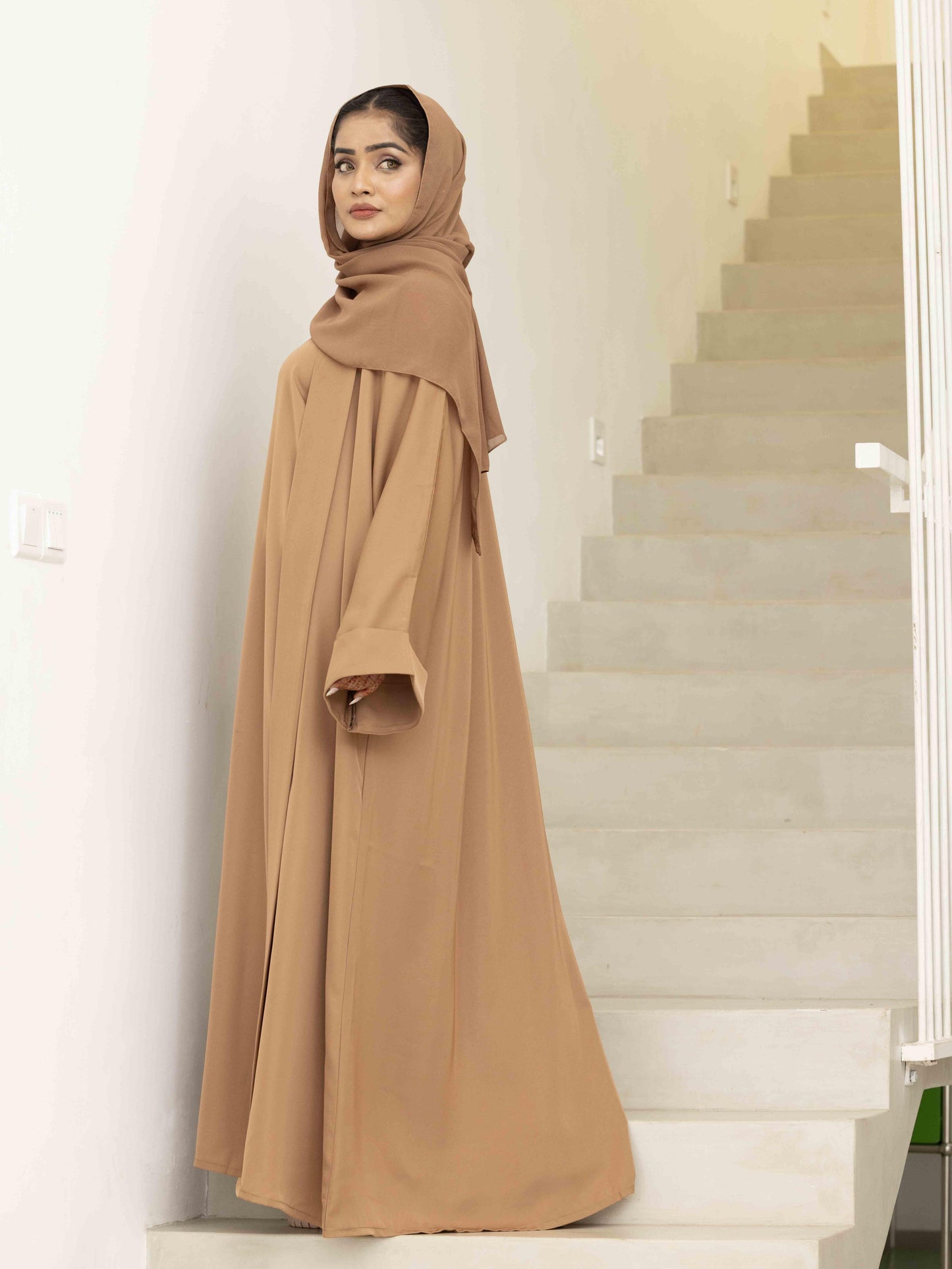 Layla Brown Abaya