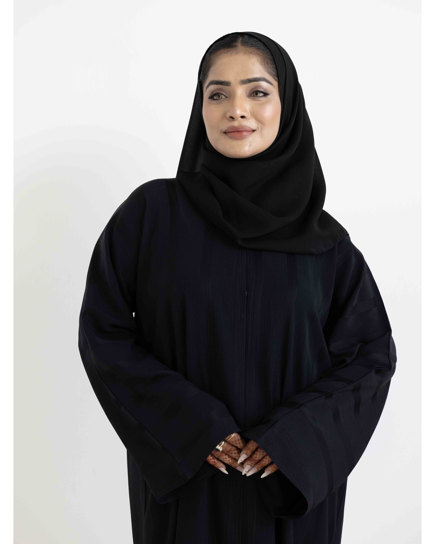 Majestic Noir Abaya