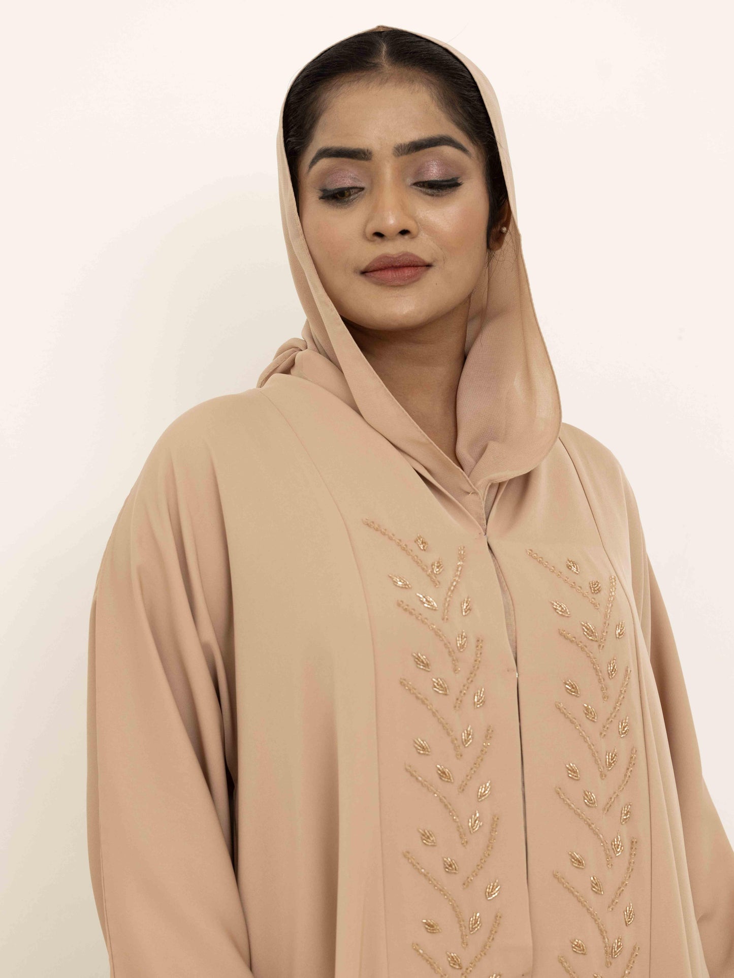 Dreamy Honey Glow Abaya